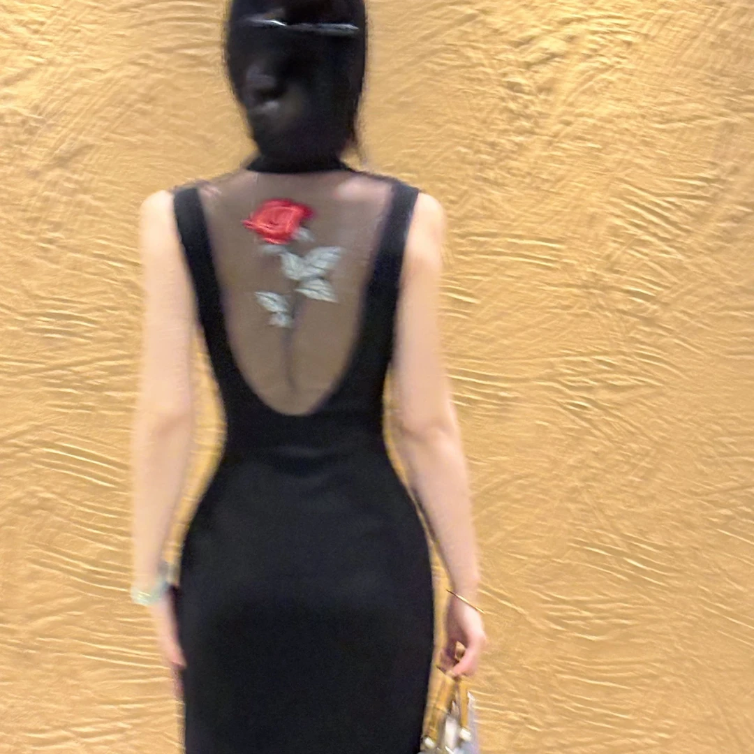 LHMknk1画报夫人原创自制国风显瘦复古新中式刺绣旗袍 后背玫瑰