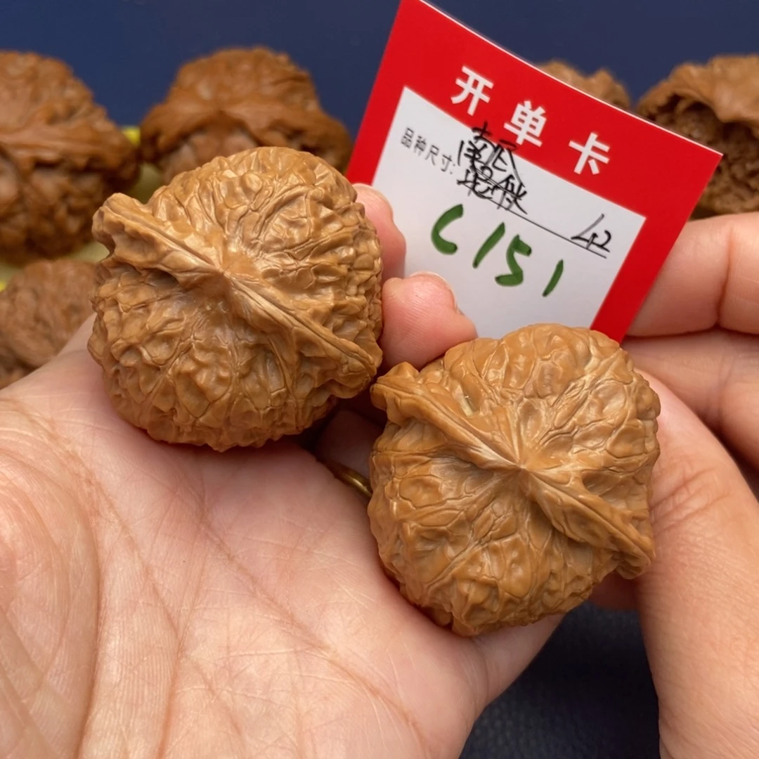 吊坠文玩核桃文玩核桃