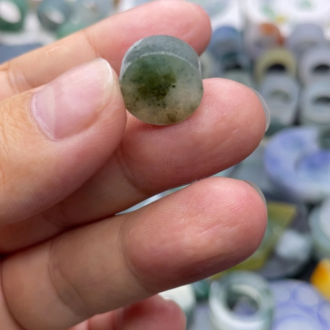 【闪购商品】未镶嵌定制翡翠天然翡翠特色戒心