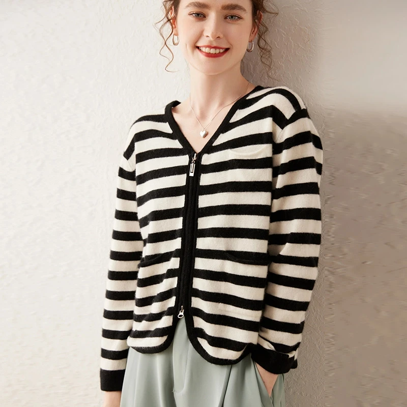 潮牌时尚秋冬新款山羊绒开衫女士条纹针织衫百搭显瘦毛衣外搭外套