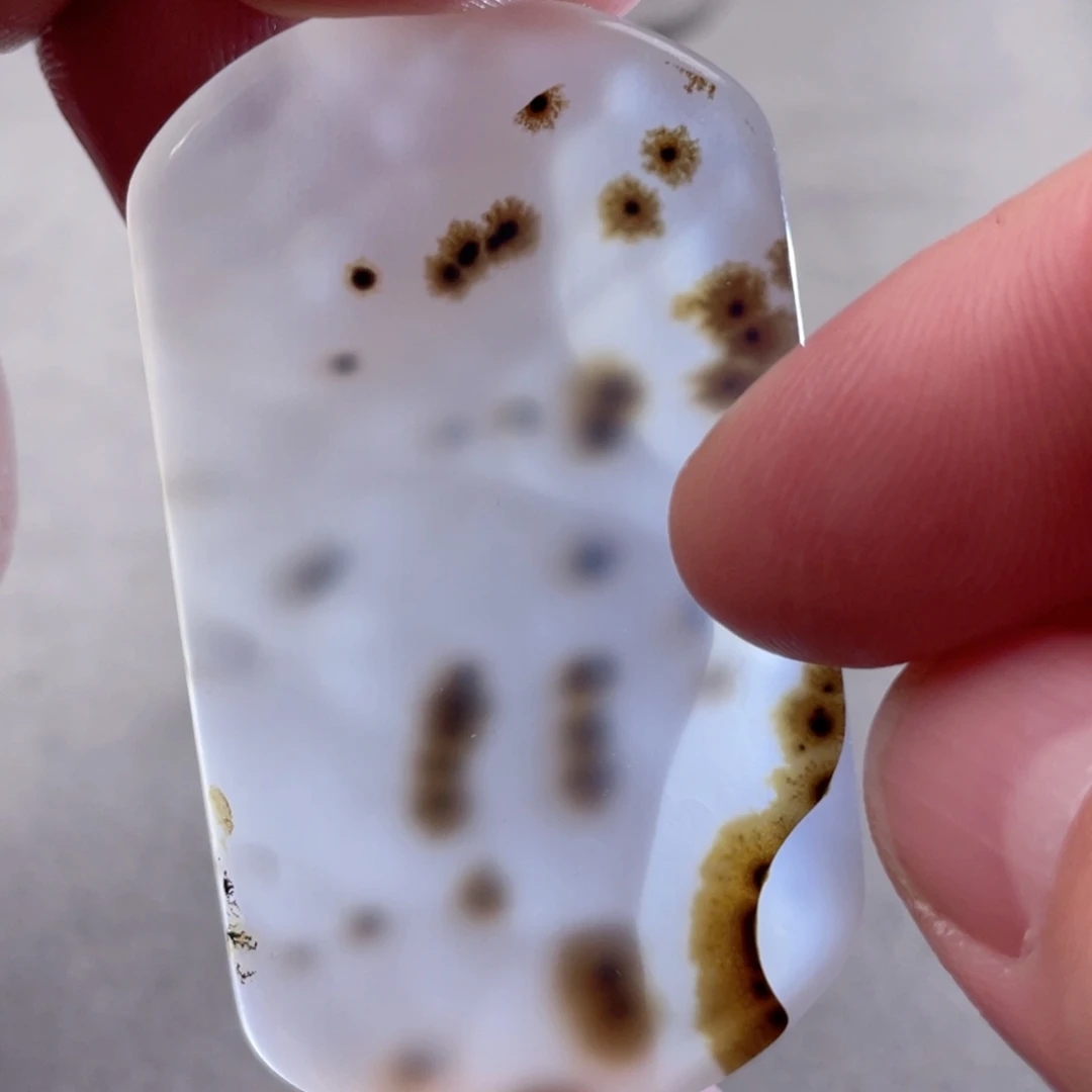 【闪购商品】玛瑙/玉髓颈饰未镶嵌