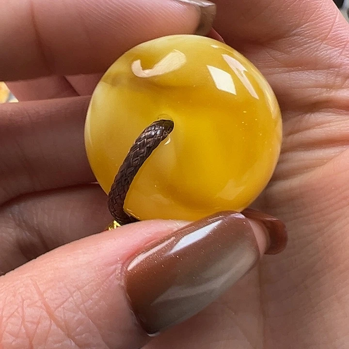 蜜蜡未镶嵌珠宝奇石