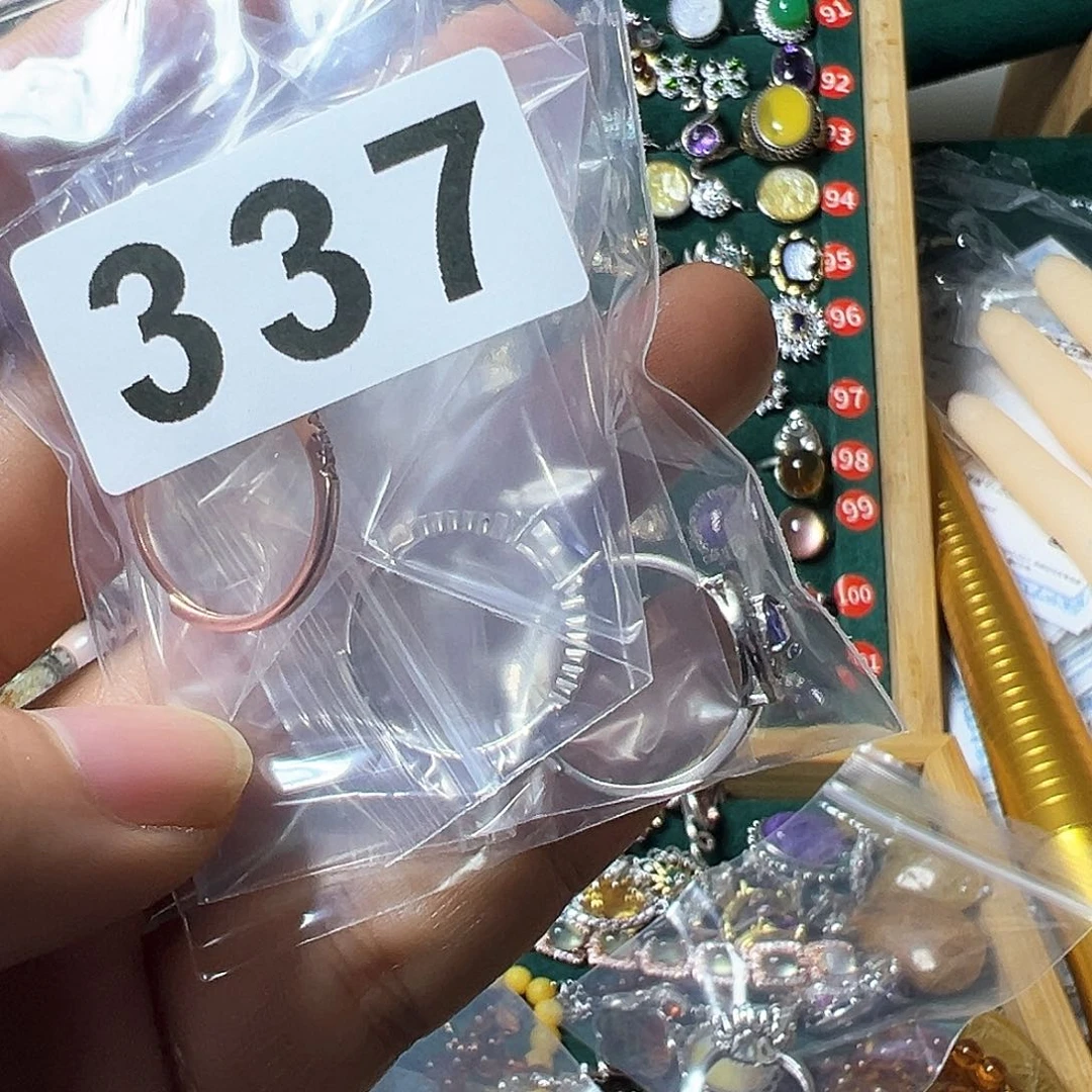 坦桑石戒指银S925镶嵌羊***哒