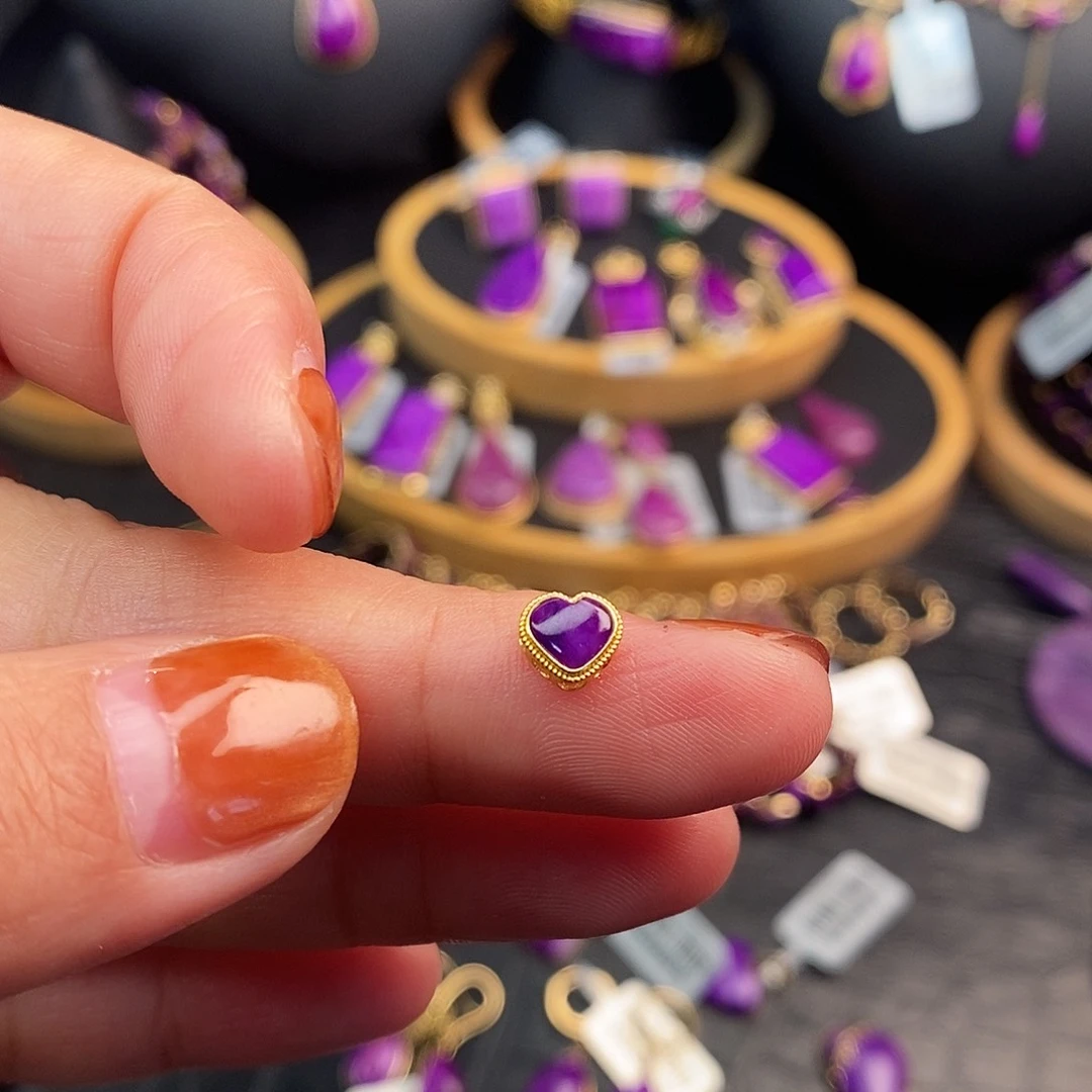 苏纪石（舒俱来）18K金镶嵌吊坠