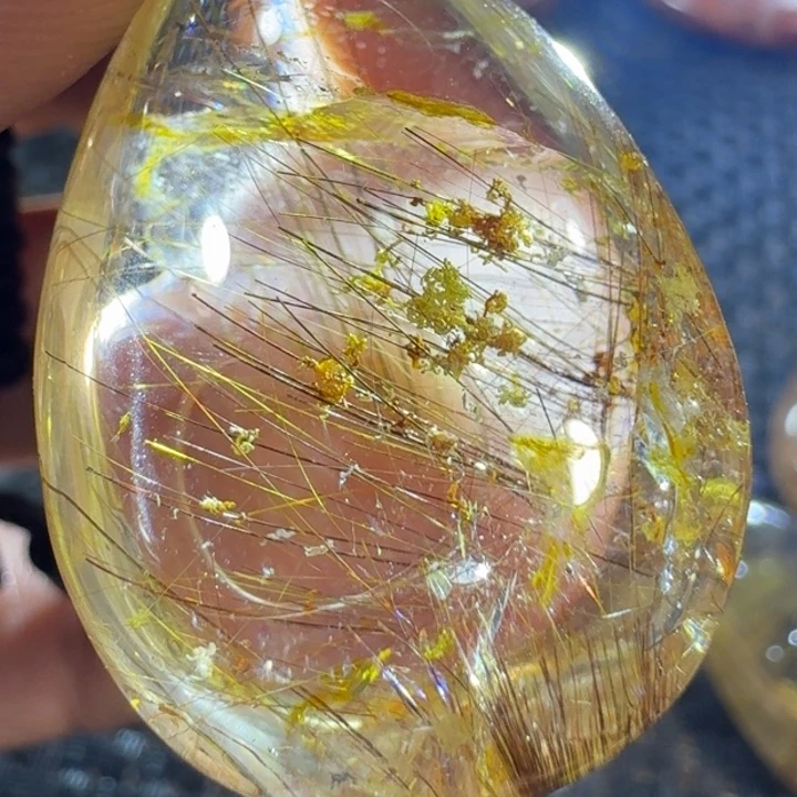 水晶颈饰未镶嵌C****）