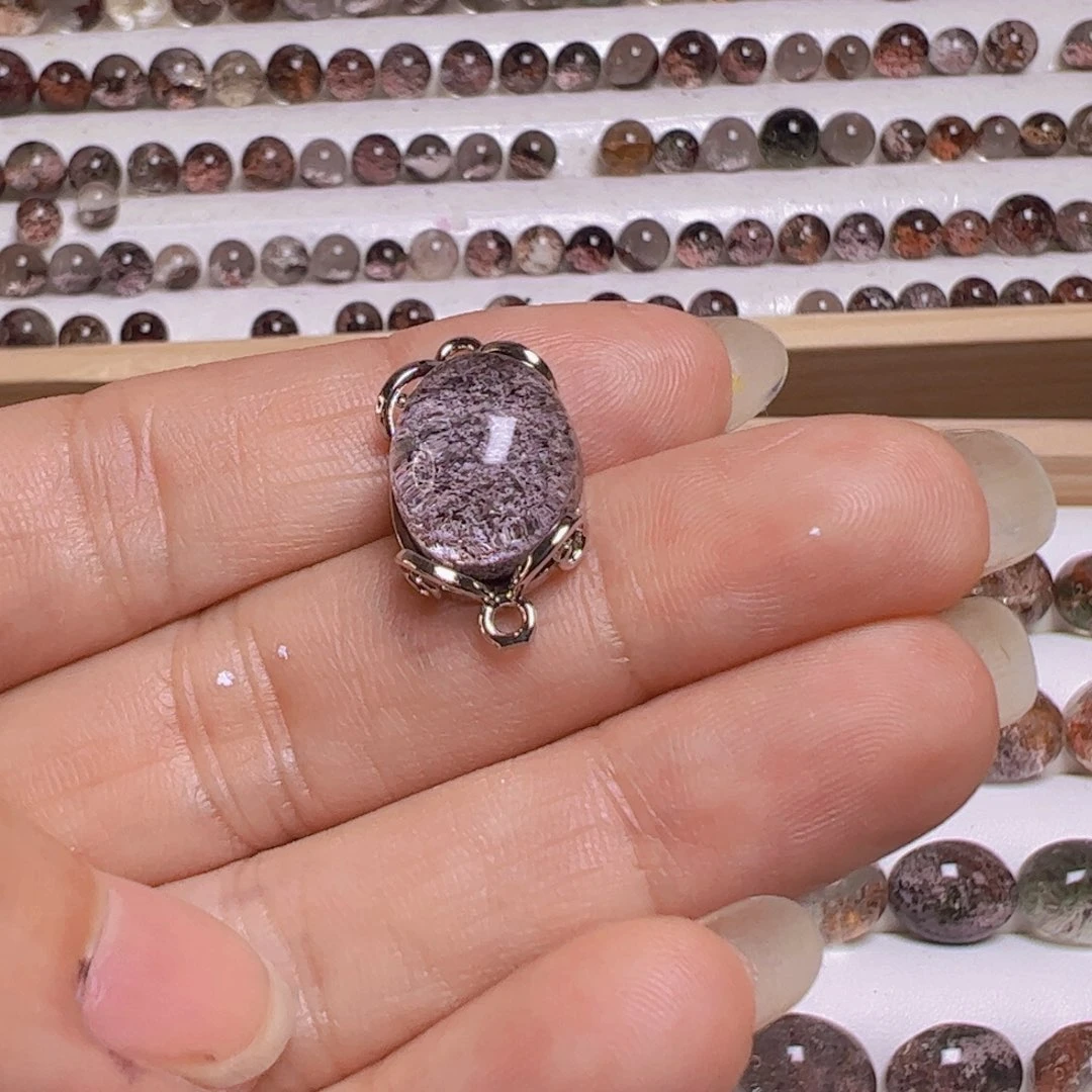 水晶手链银S800镀金镶嵌小**?