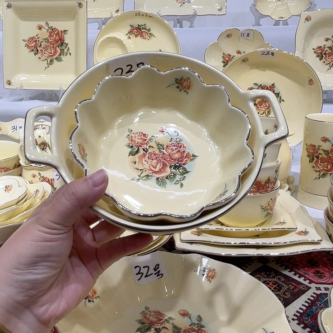 瓷1个双耳一个小莲花碗11111111