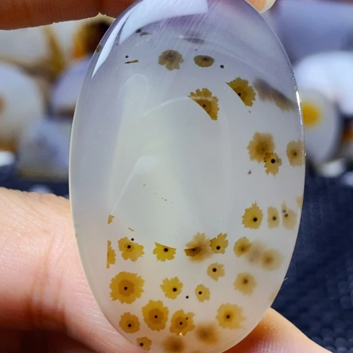 玛瑙/玉髓未镶嵌珠宝半成品