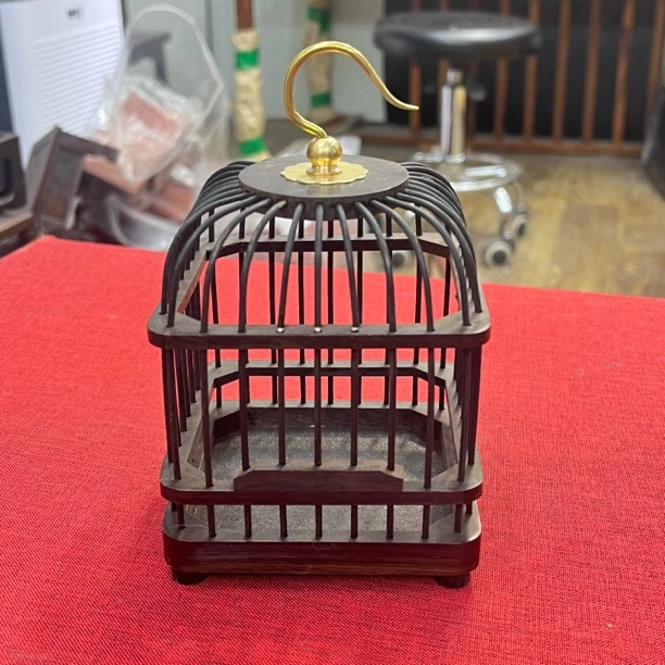 0037 紫光檀边框z栏框蝈蝈笼摆件