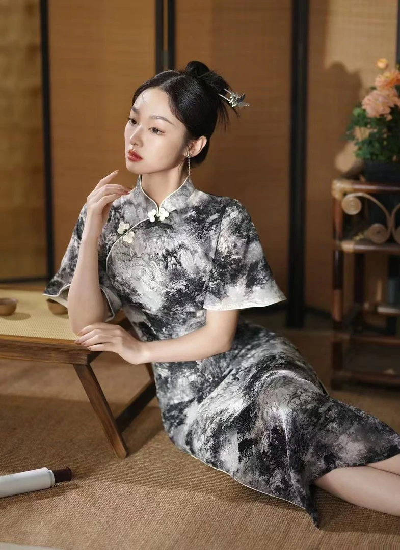 0278 灰色  水墨画 三耳扣   长款  旗袍