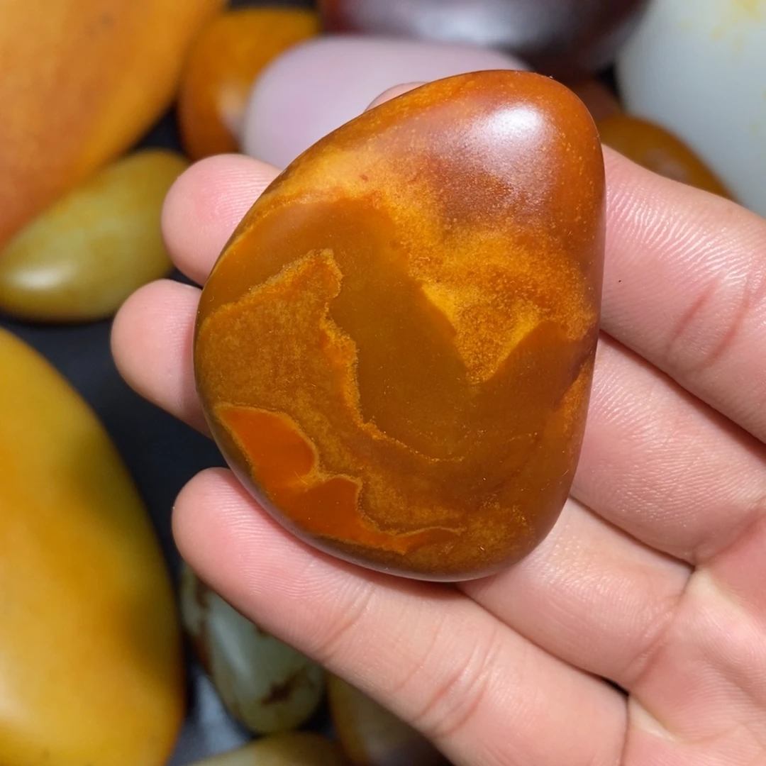 和田玉未镶嵌珠宝奇石