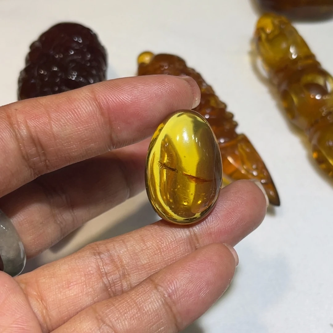 用***6未镶嵌琥珀手链植物特色珀