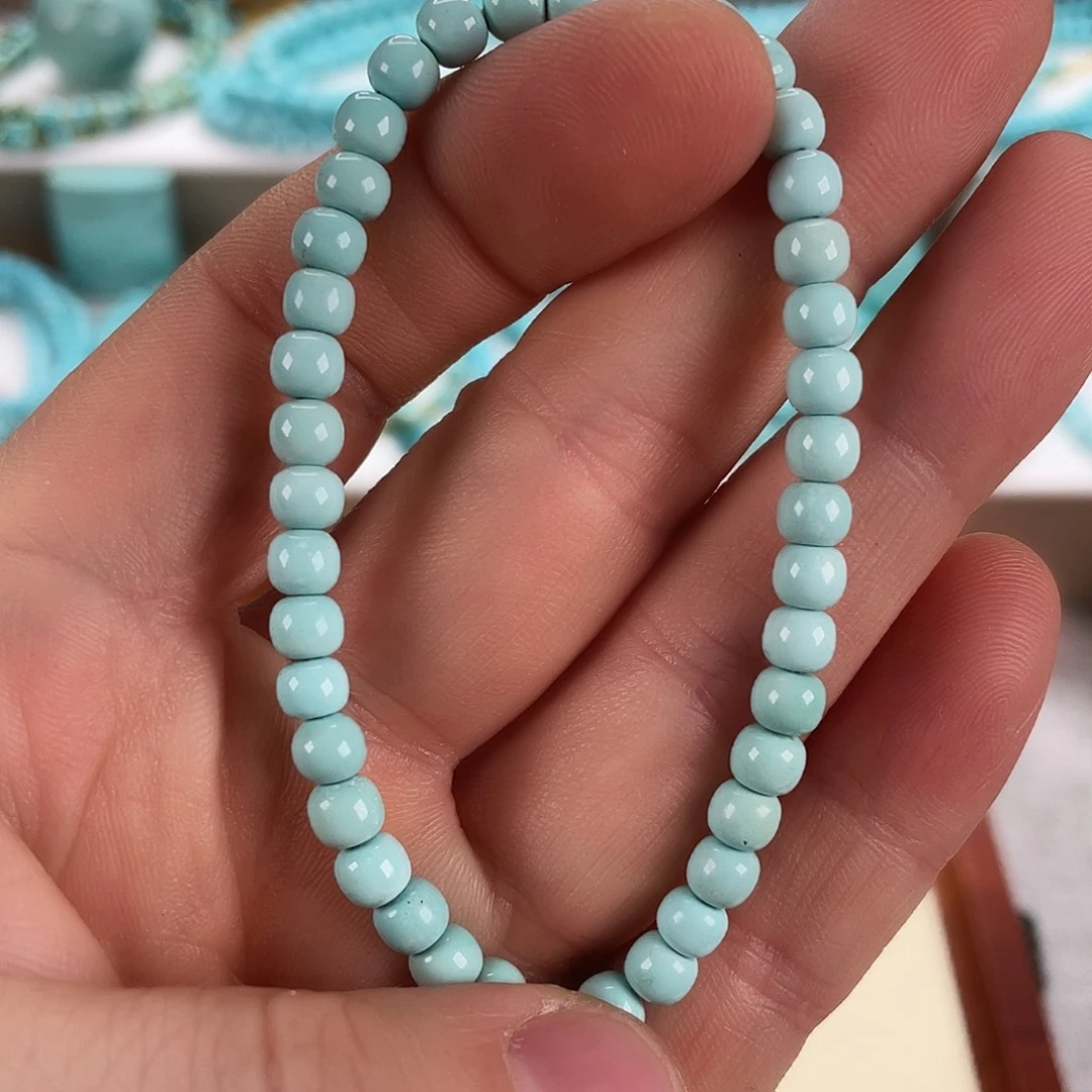 绿松石未镶嵌颈饰