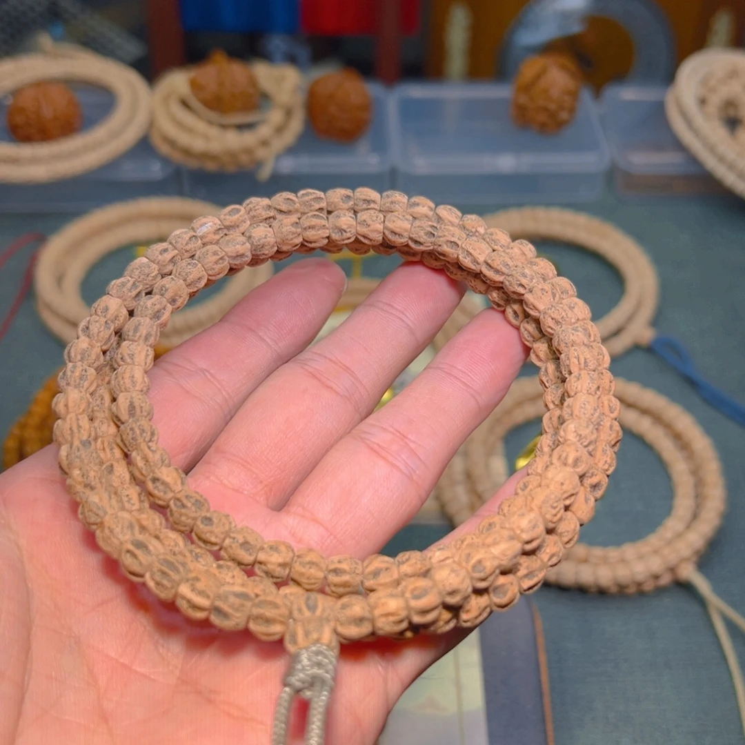 G***C吊坠柏香籽/百香籽