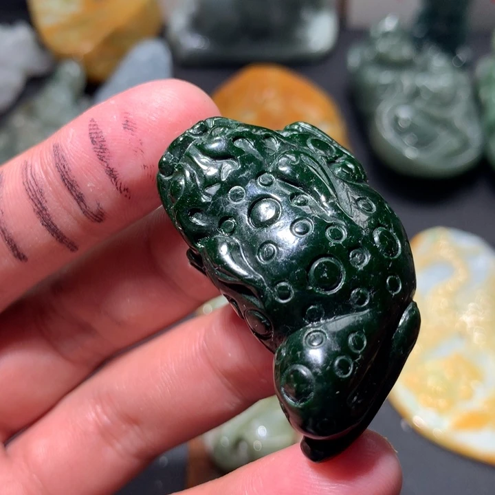 翡翠未镶嵌颈饰保真天然a货翡翠