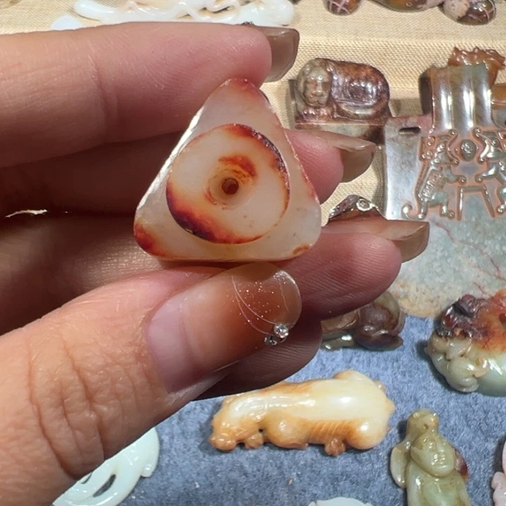 龙***5和田玉未镶嵌挂件