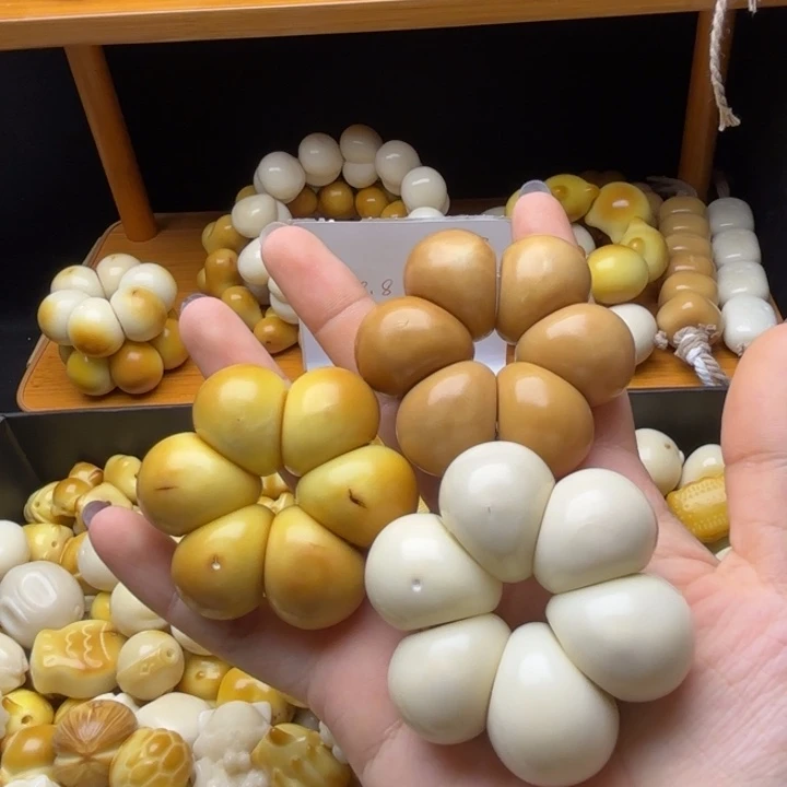 菩提根/象牙果吊坠瑕疵款一个