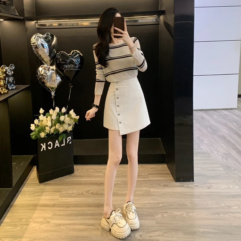 气质穿搭一整套女2025春薄款洋气条纹针织上衣白色短裙时尚两件套