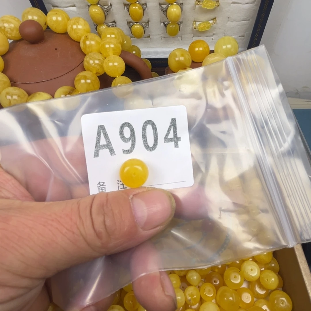 琥珀未镶嵌珠宝奇石微瑕13.6