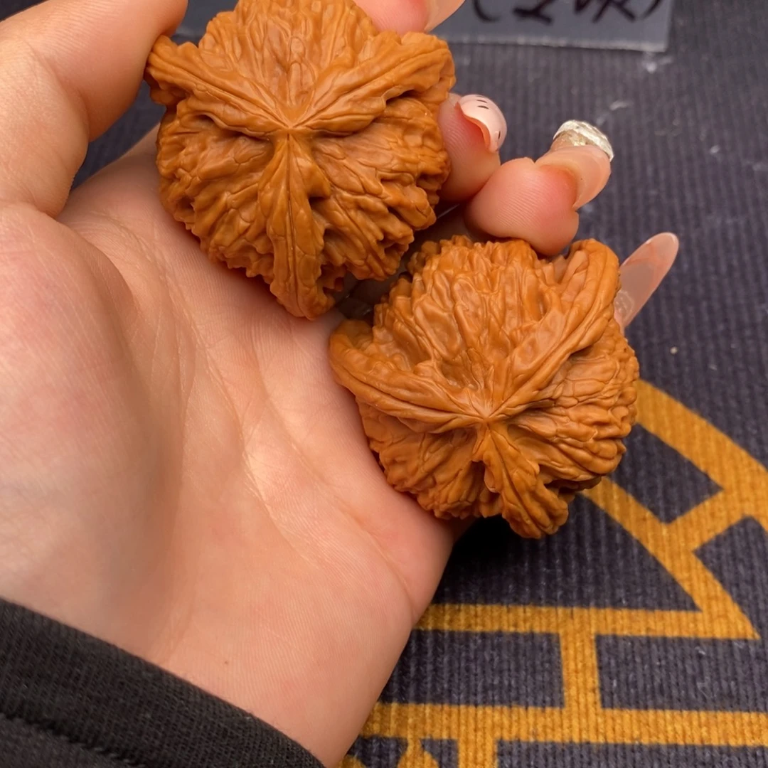 元***宝吊坠文玩核桃白狮子