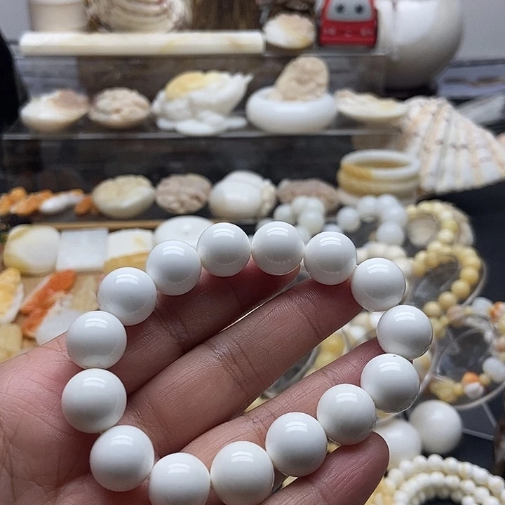 非金属贝壳全白微瑕1.4单圈