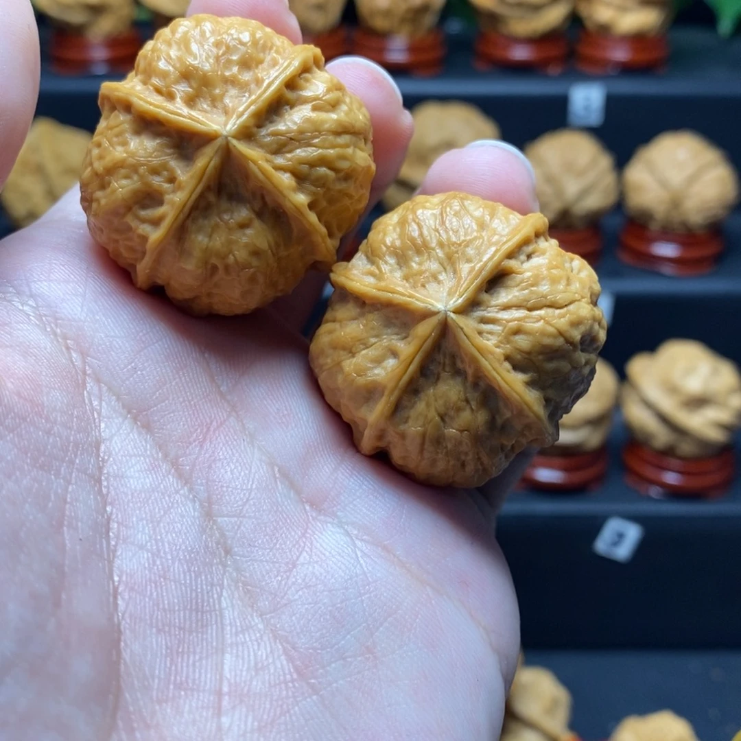 把件文玩核桃四棱