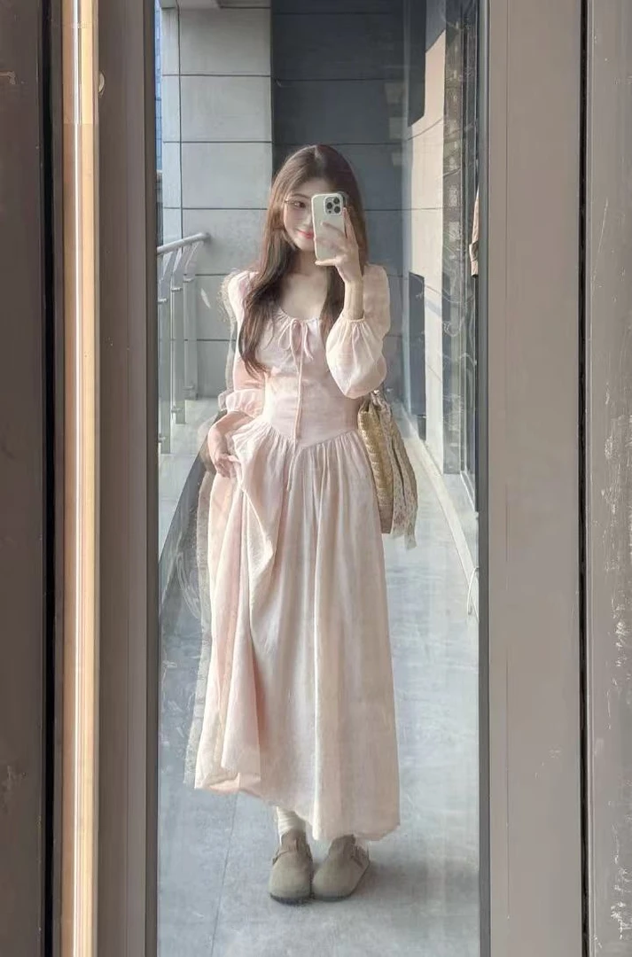 2025早春新款法式粉色甜美温柔风长袖连衣裙子女收腰显瘦气质长裙