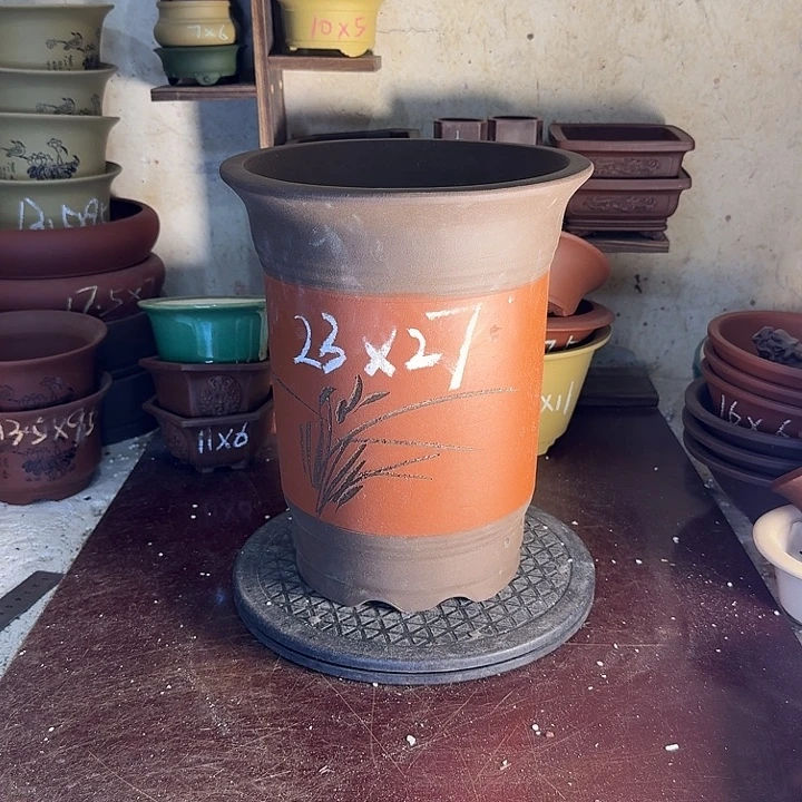 紫砂花盆，手工制作