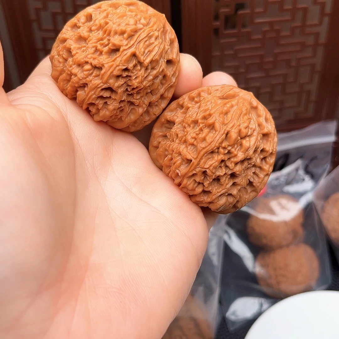 文玩核桃把件南疆石