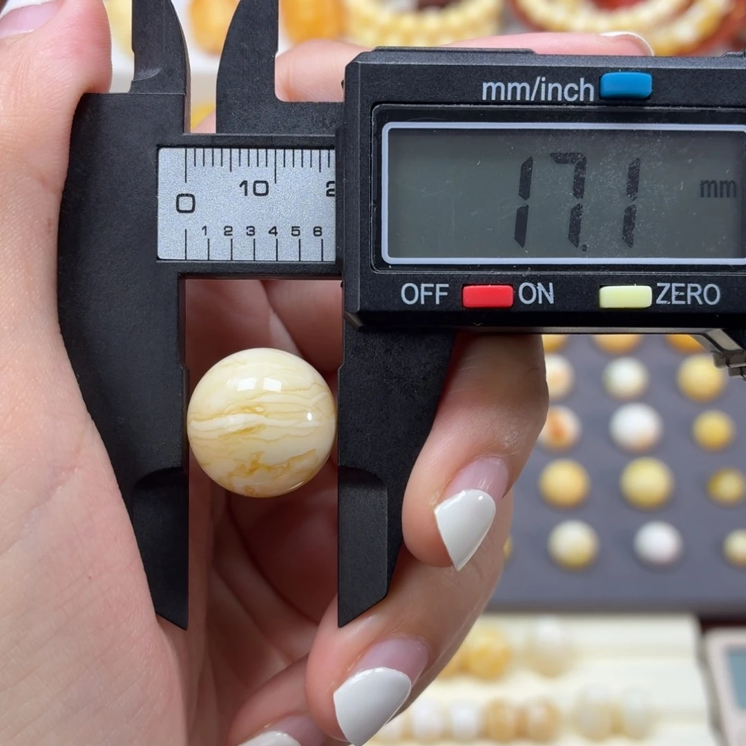 琥珀未镶嵌裸石俄料虎皮纹17mm