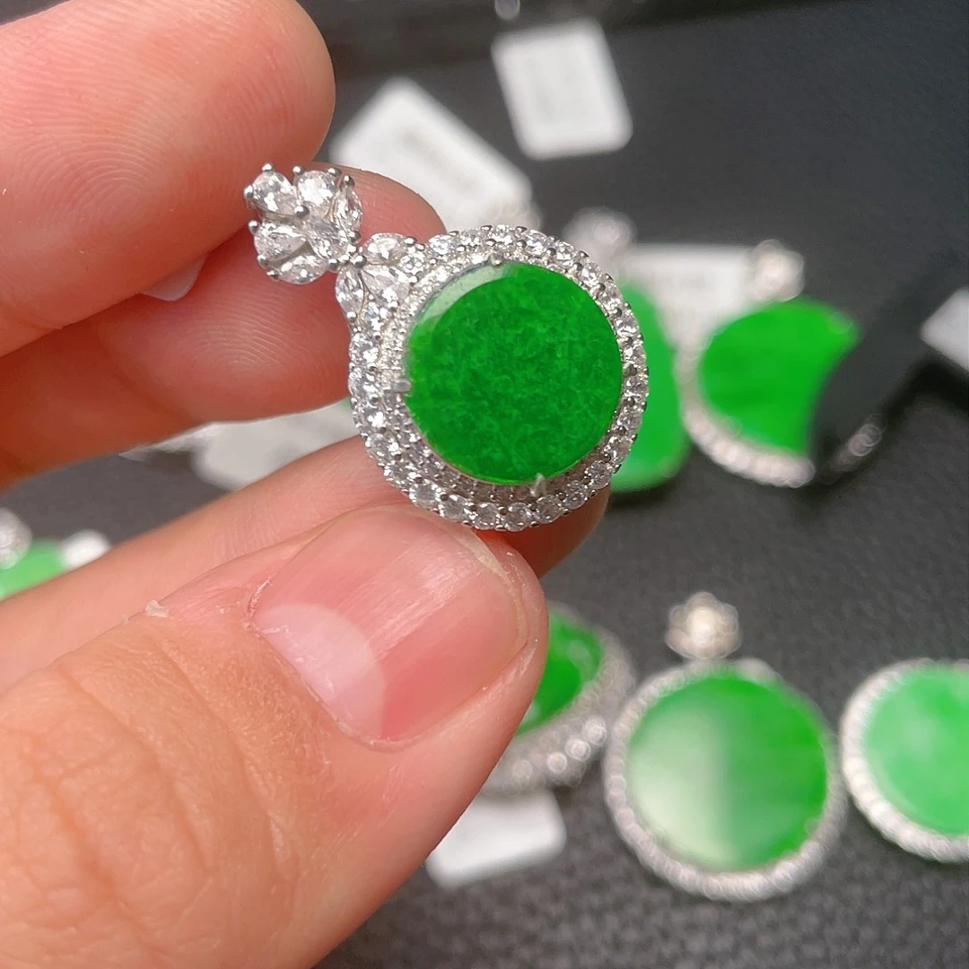 【闪购商品】翡翠吊坠(不含链)银S925镶嵌