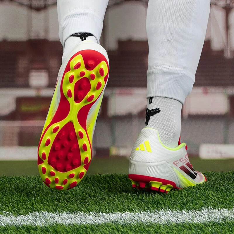 adidas/阿迪达斯足球鞋男鞋夏季新款比运动鞋轻便人草AG短钉鞋子