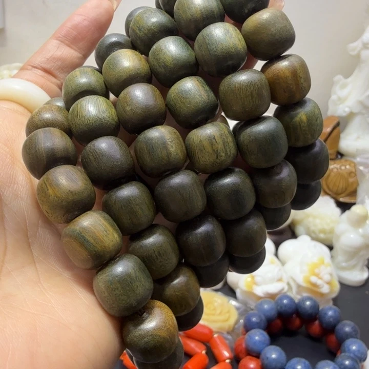 非洲紫檀（红花梨）1.5绿毯老行手串