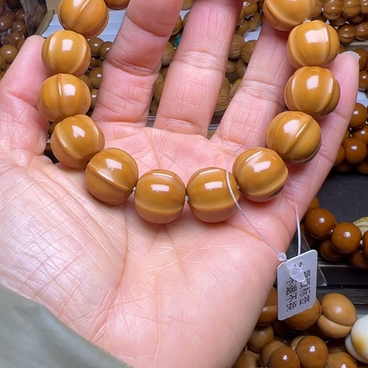 吊坠橄榄核聚宝盆