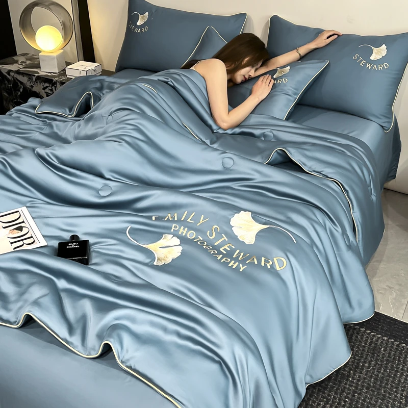 夏季新款高端刺绣空调夏凉被四件套凉感丝滑纯色薄被子-可机洗