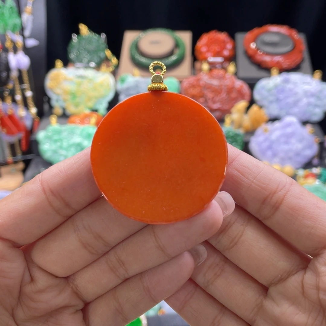 翡翠颈饰未镶嵌M**a代编织