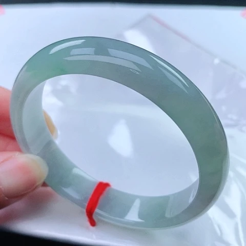翡翠手镯未镶嵌64 号翡翠手镯