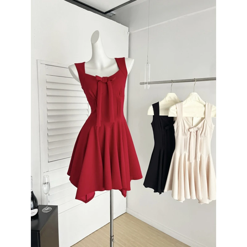 摆公主裙结千金感无袖收腰连衣裙