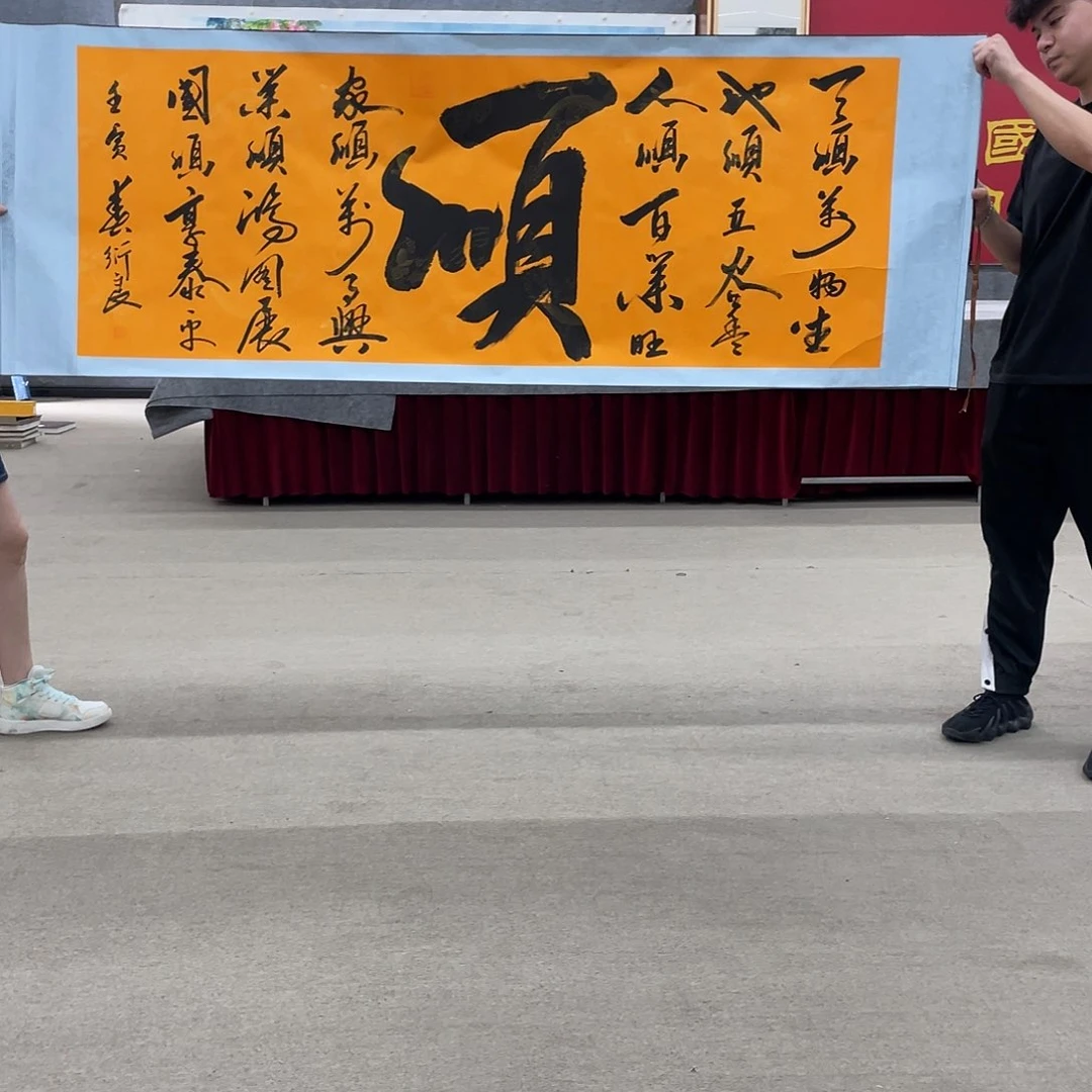 书法可口可乐公司宣布了一个月就不