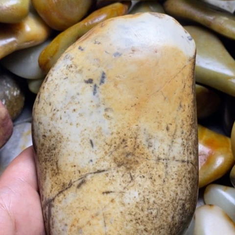 未镶嵌和田玉（糖玉）挂件