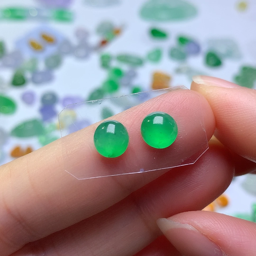 翡翠未镶嵌颈饰耳钉