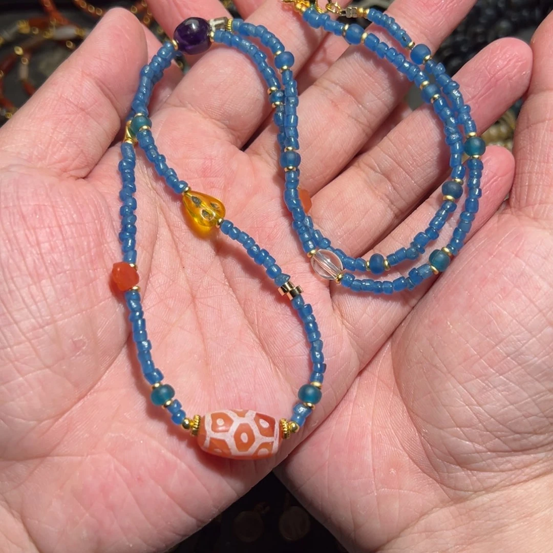 颈饰琉璃各种各样