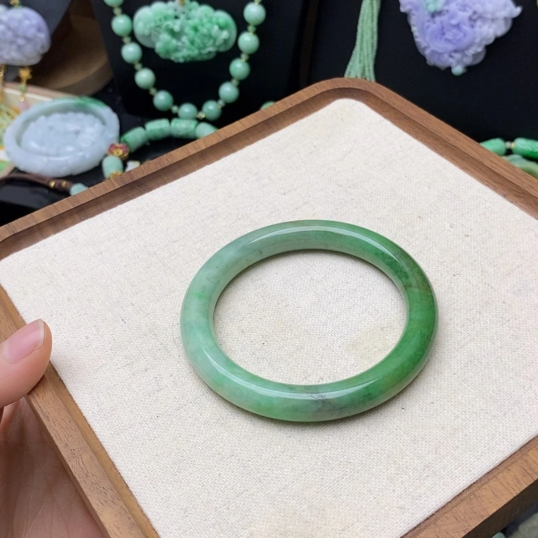 翡翠未镶嵌颈饰翡翠圈口59