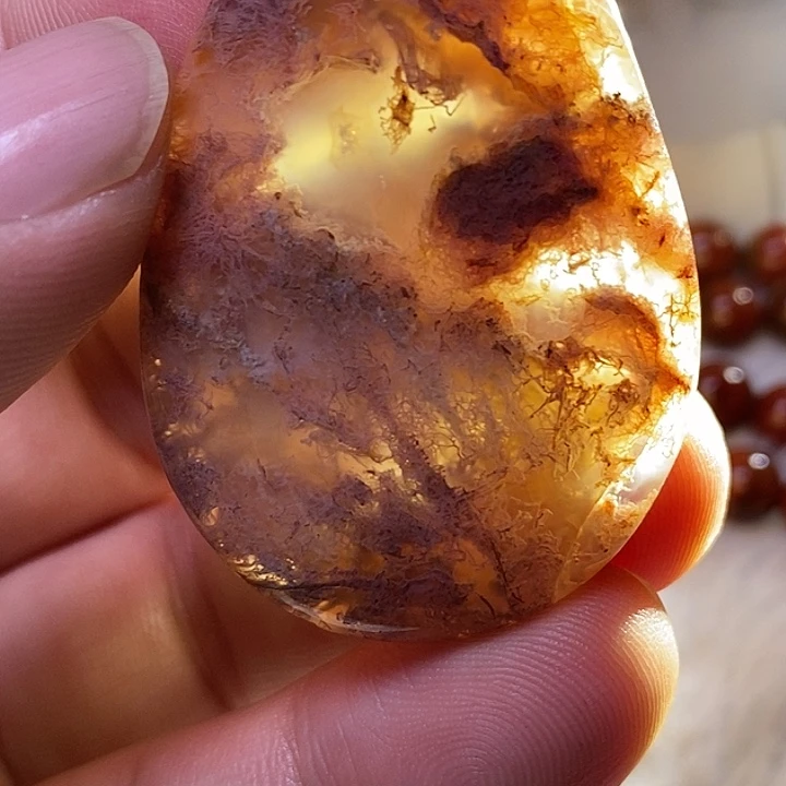 玛瑙/玉髓颈饰未镶嵌娃**.