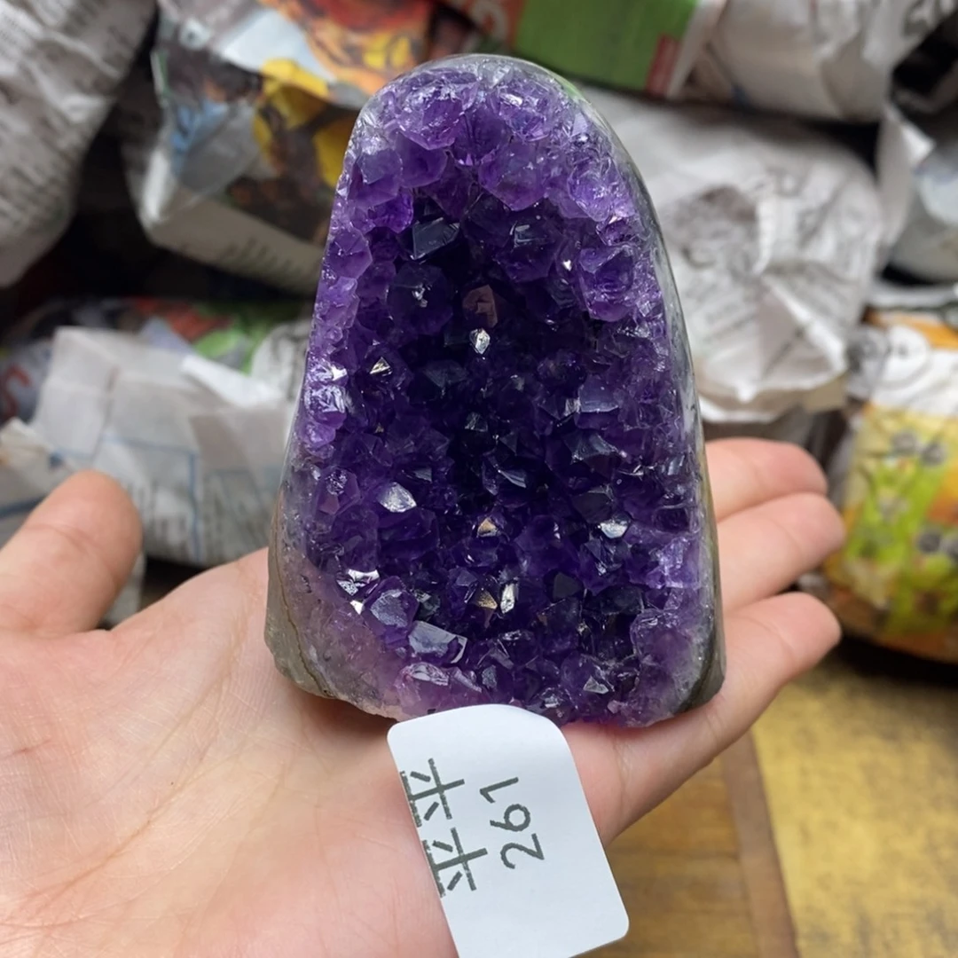 紫晶乌拉圭未镶嵌