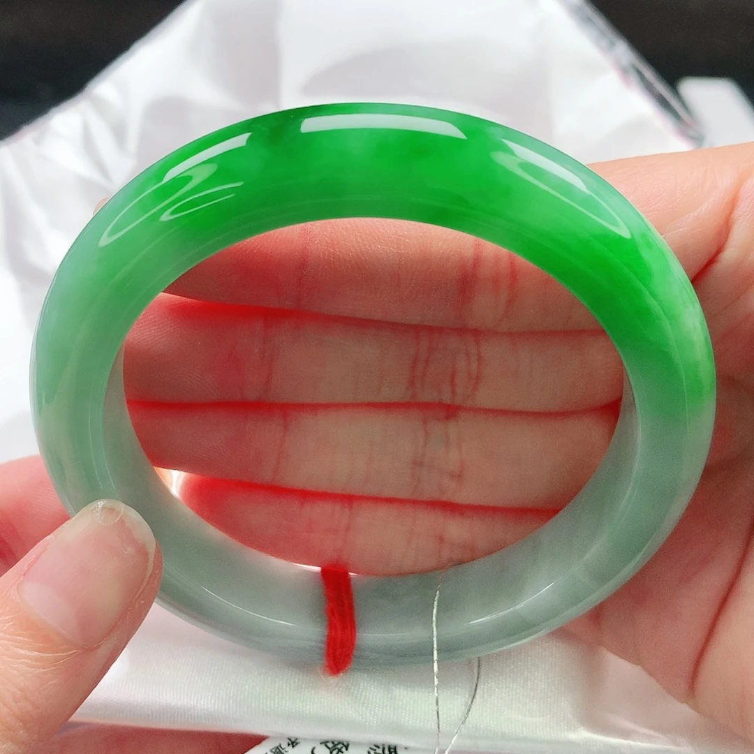 翡翠未镶嵌手镯56圈