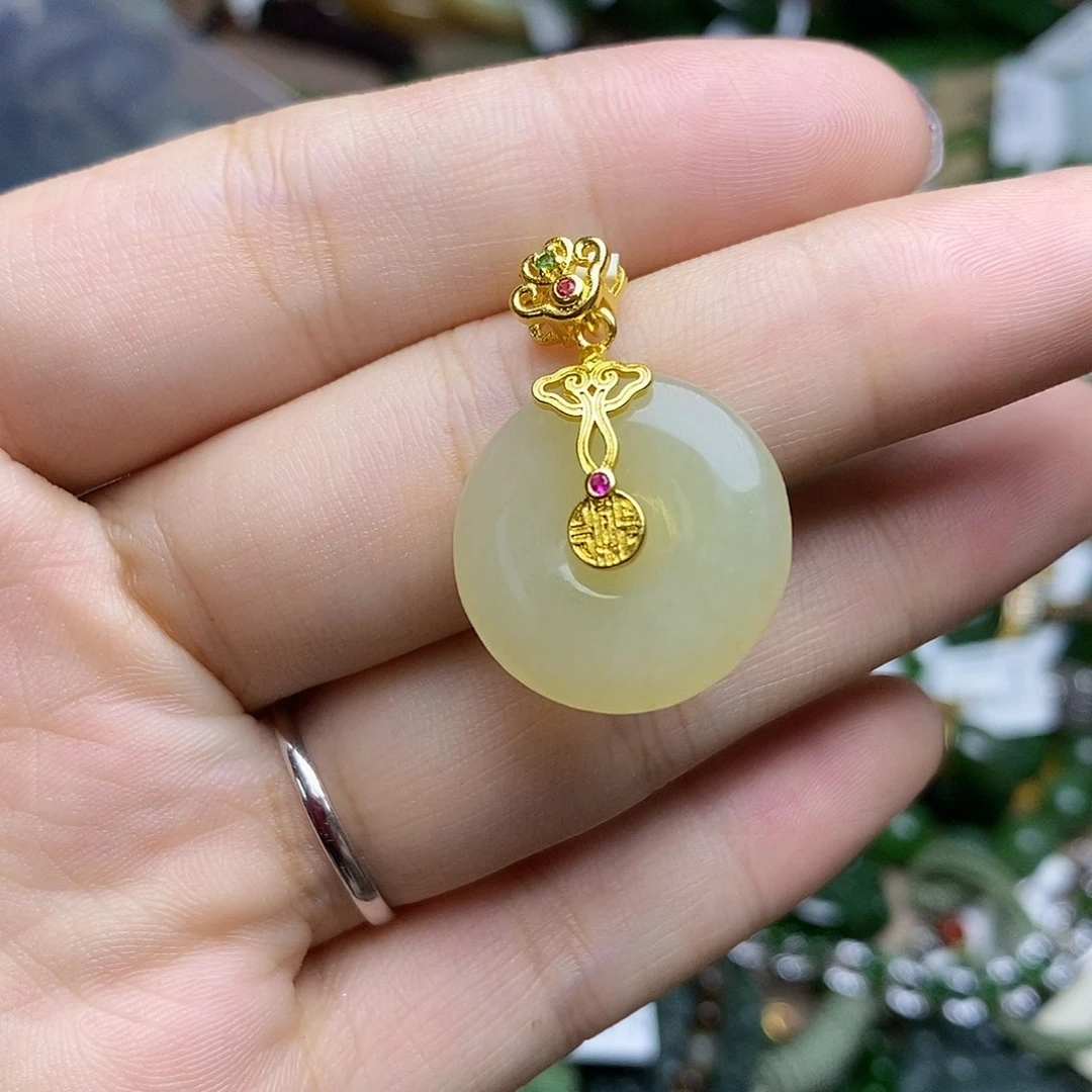 和田玉（白玉）钛钢颈饰