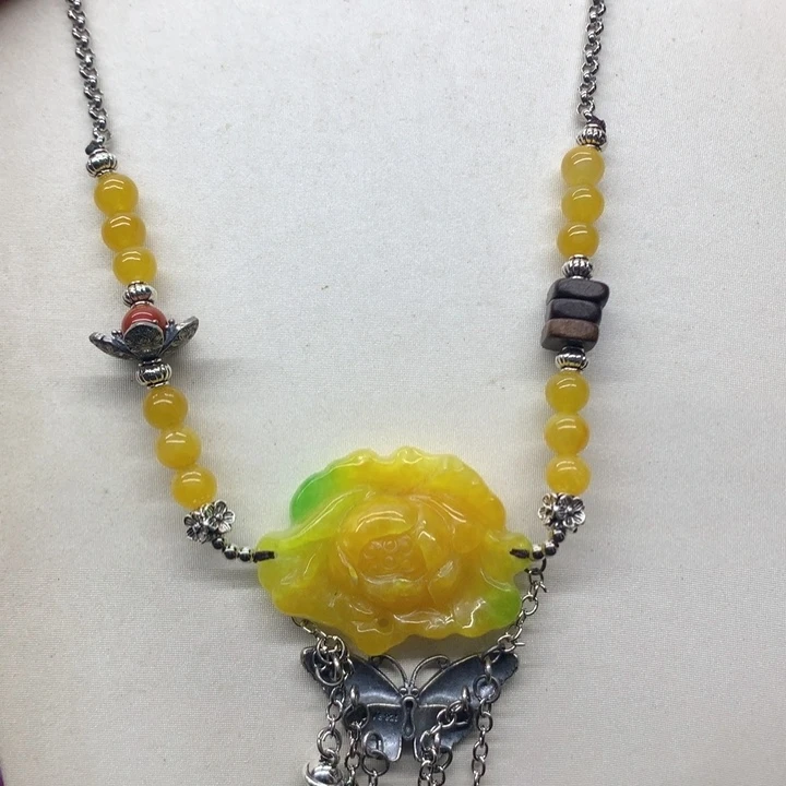 颈饰未镶嵌翡翠吊坠