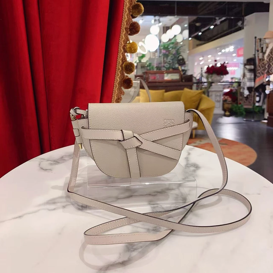 95新 LOEWE/罗意威 罗意威gate mini灰色金扣牛皮单肩包/60888530