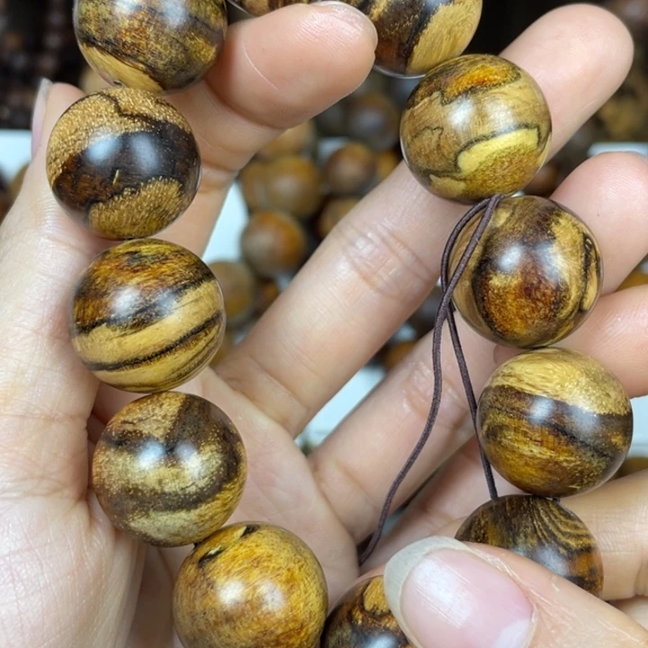 贡木把件手串手串